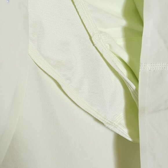 NWT ATHLETA Run With It Shorts 4.5" - Iced Lemon - Size 1X - Picture 3 of 9